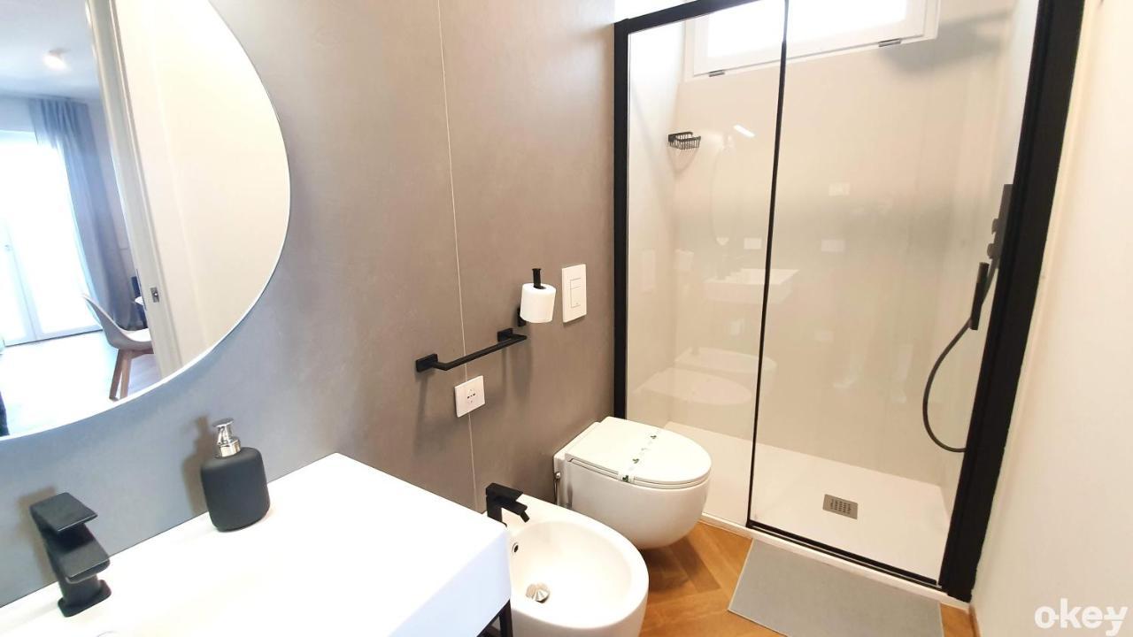 Seven Seas Luxury Apartments - Bari San Girolamo Buitenkant foto