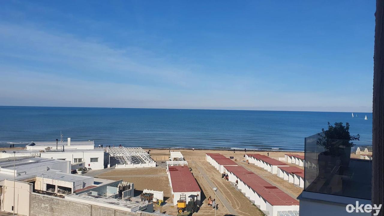 Seven Seas Luxury Apartments - Bari San Girolamo Buitenkant foto