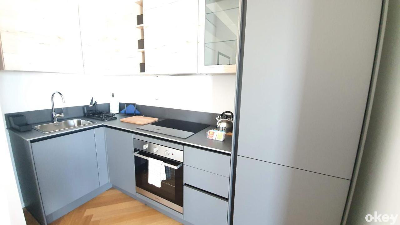 Seven Seas Luxury Apartments - Bari San Girolamo Buitenkant foto