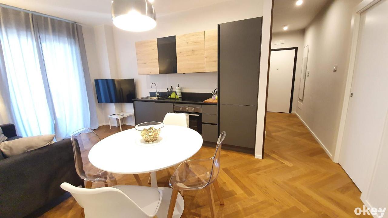 Seven Seas Luxury Apartments - Bari San Girolamo Buitenkant foto